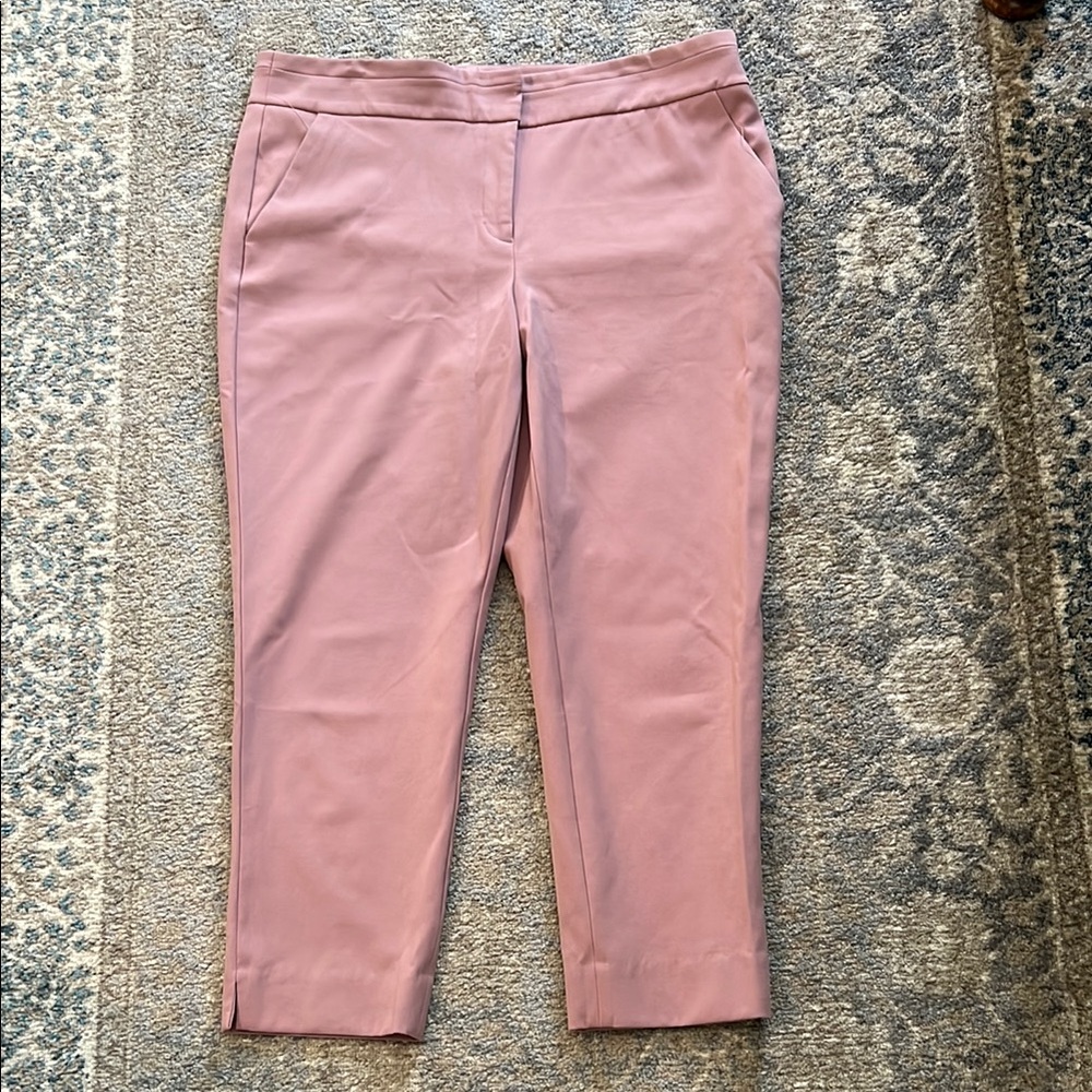 Chico's Pink Cropped Ankle Pants
